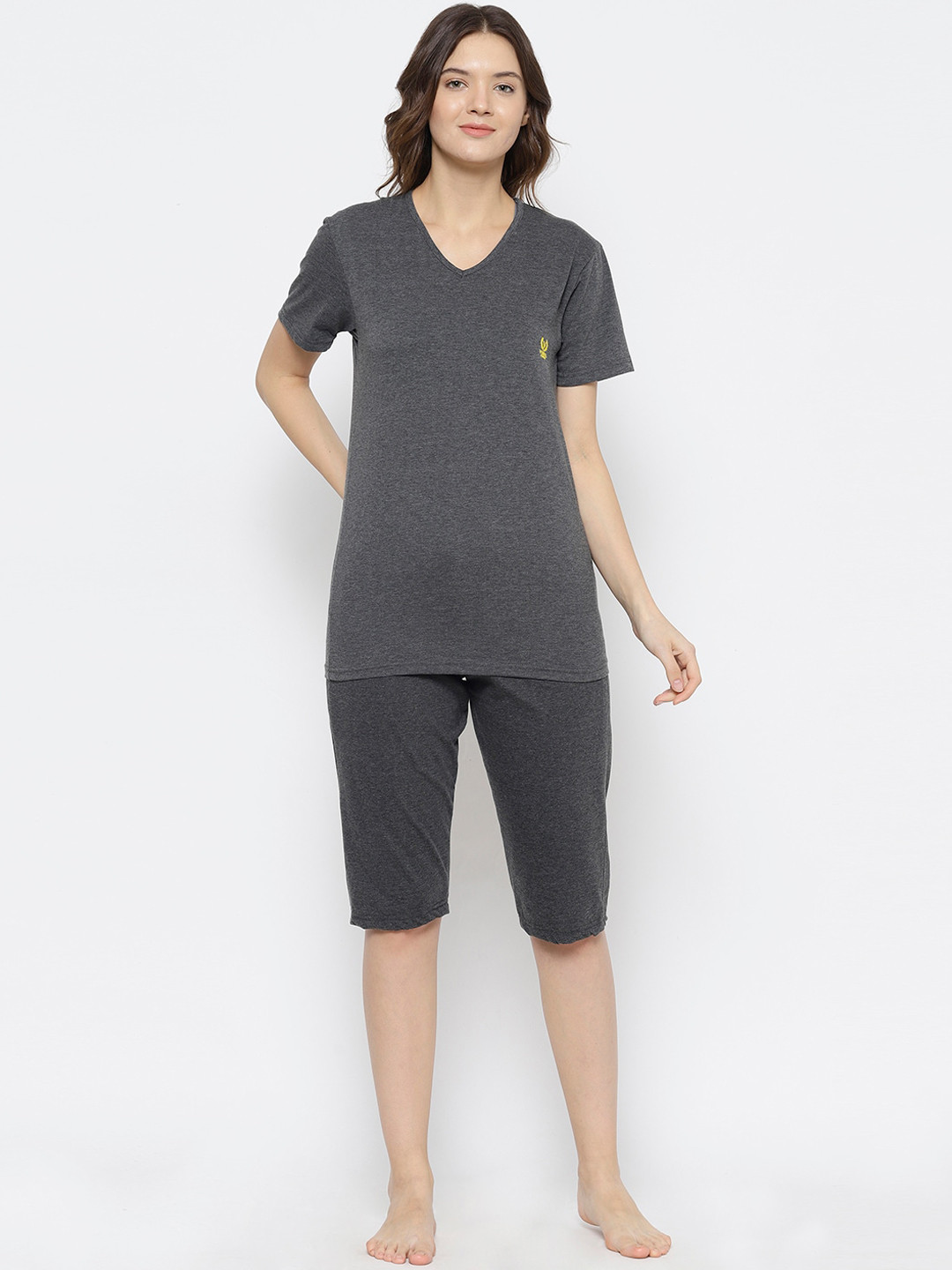 

VIMAL JONNEY Women Grey & Yellow Solid Night suit