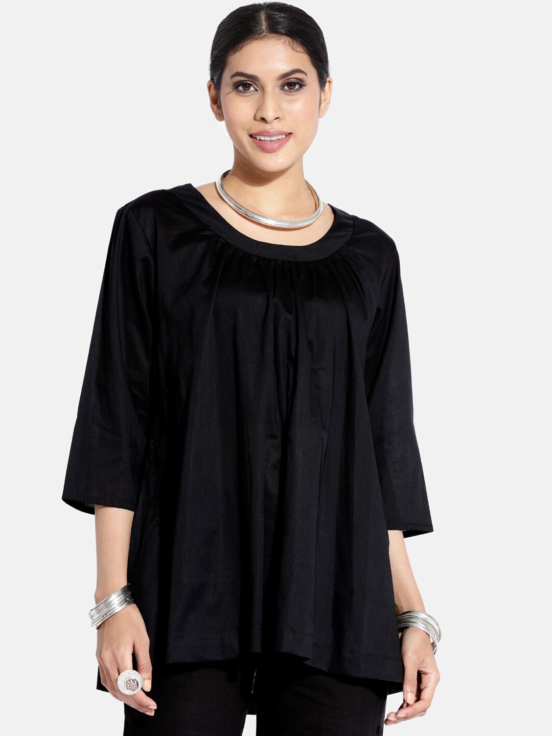 

GRASS by Gitika Goyal Black Pure Cotton Boxy Top