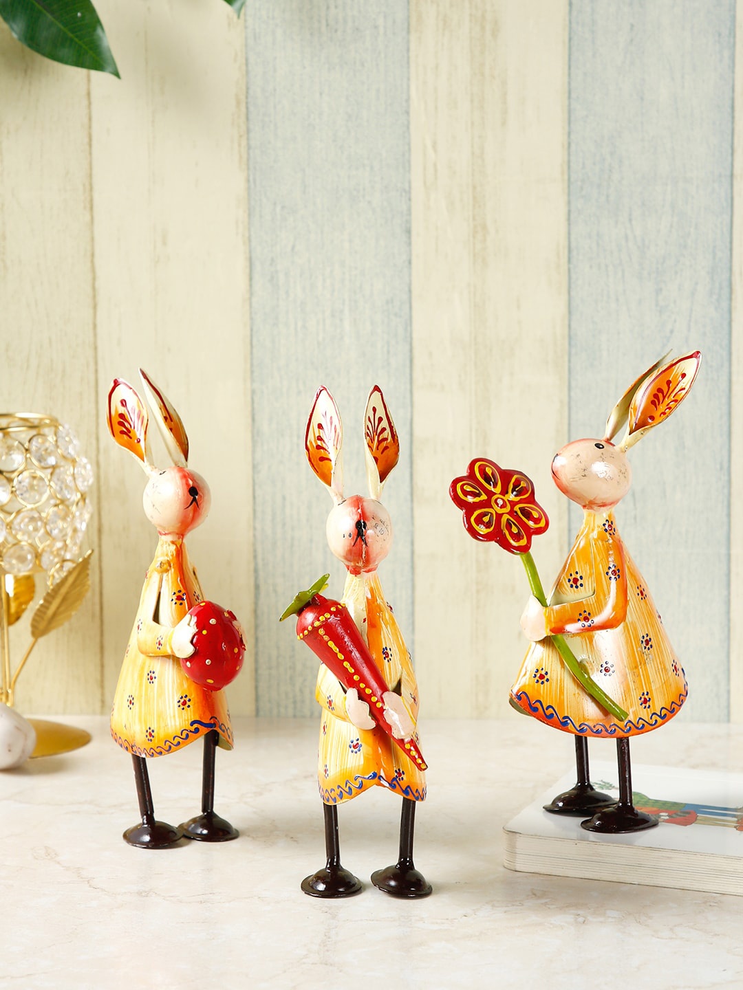 

CraftVatika Set Of 3 Iron Multicoloured Iron Handpainted Rabbit Showpiece, Orange