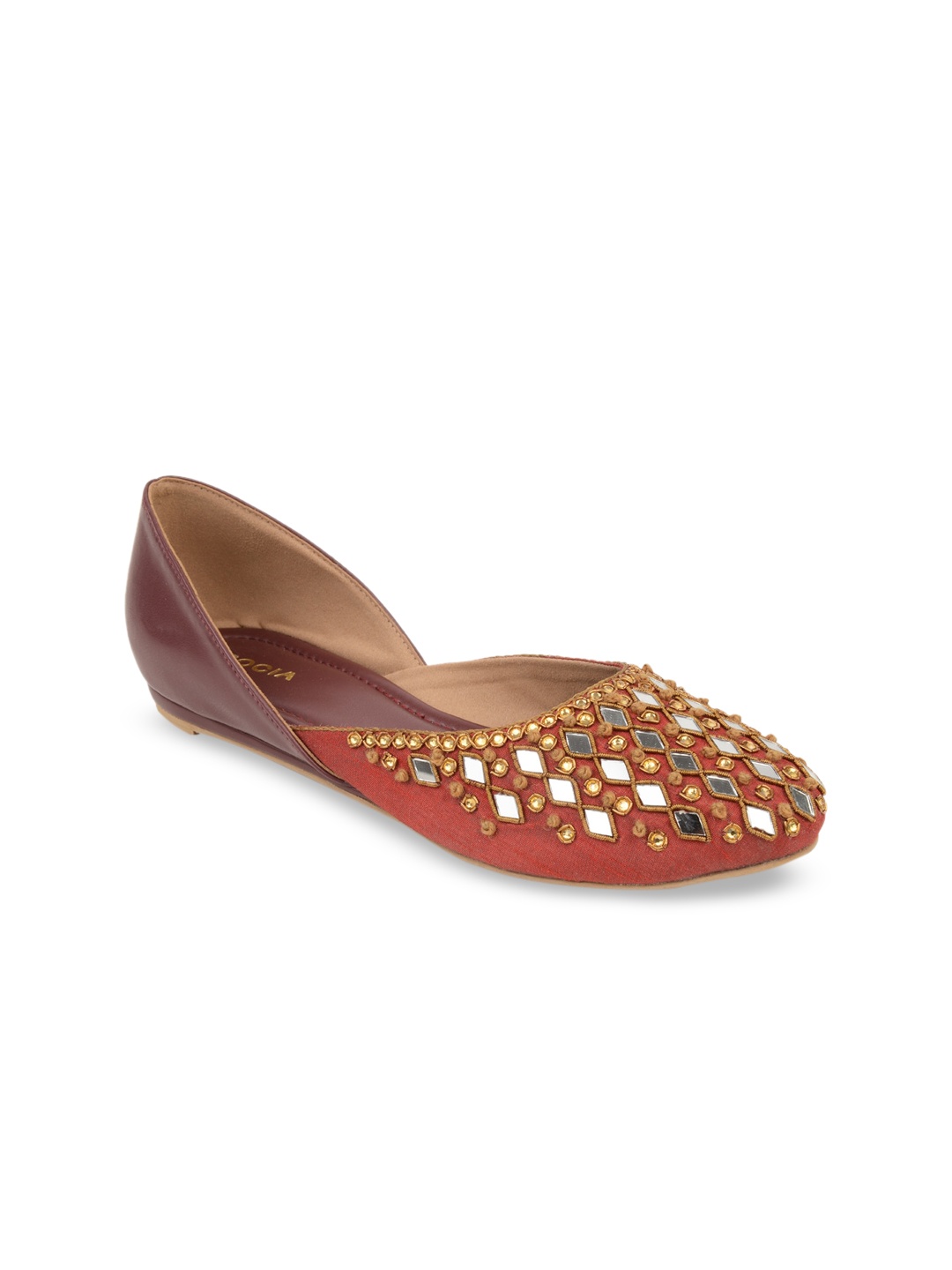 

Rocia Women Maroon Embellished Mojaris