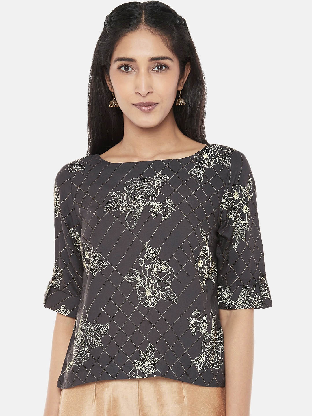 

AKKRITI BY PANTALOONS Charcoal & White Floral Printed Regular Top