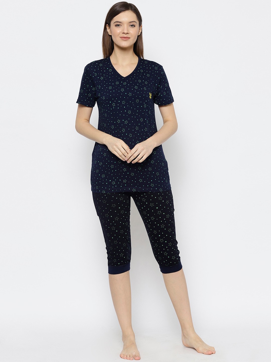 

VIMAL JONNEY Women Blue & Green Printed Night suit