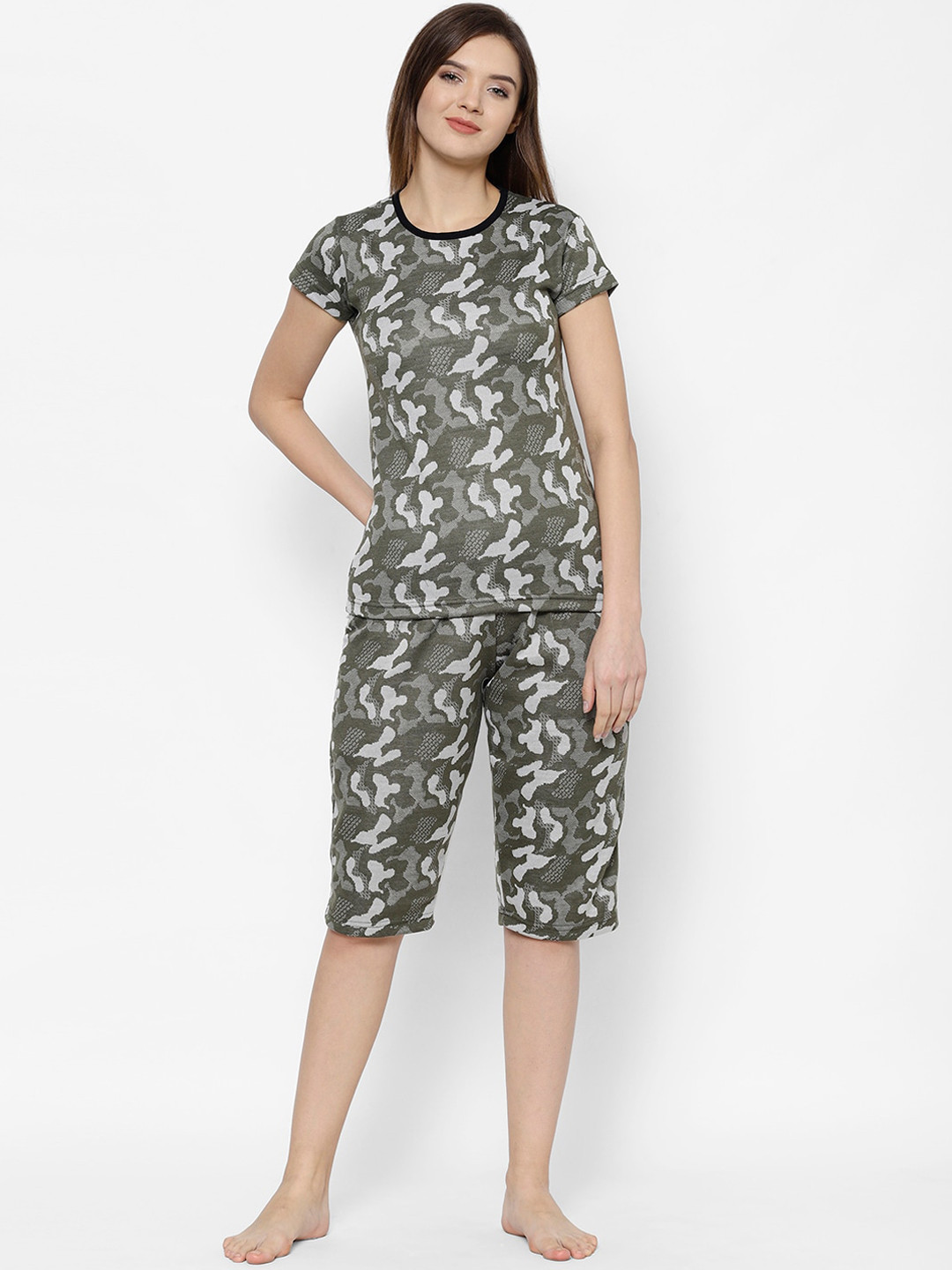 

VIMAL JONNEY Women Olive Green & Off-White Printed Night suit