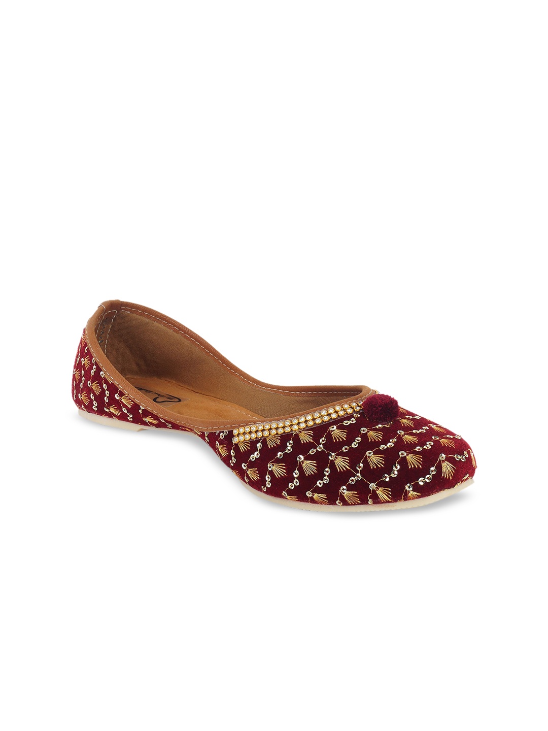 

The Desi Dulhan Women Maroon Embellished Mojaris