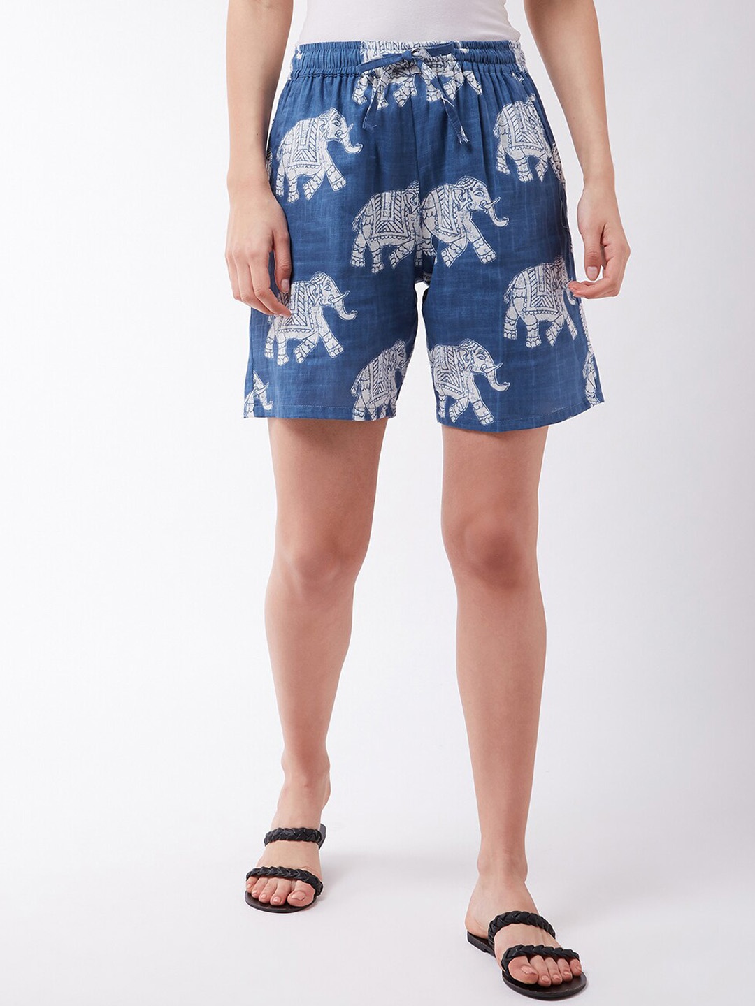 

InWeave Women Blue Printed Regular Fit Shorts