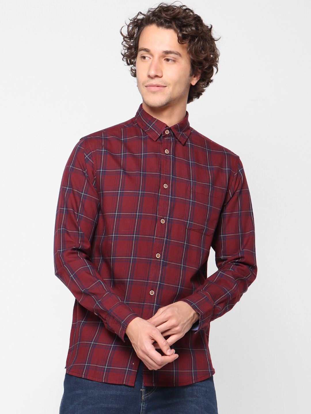 

Celio Men Maroon & Navy Blue Cotton Regular Fit Checked Casual Shirt