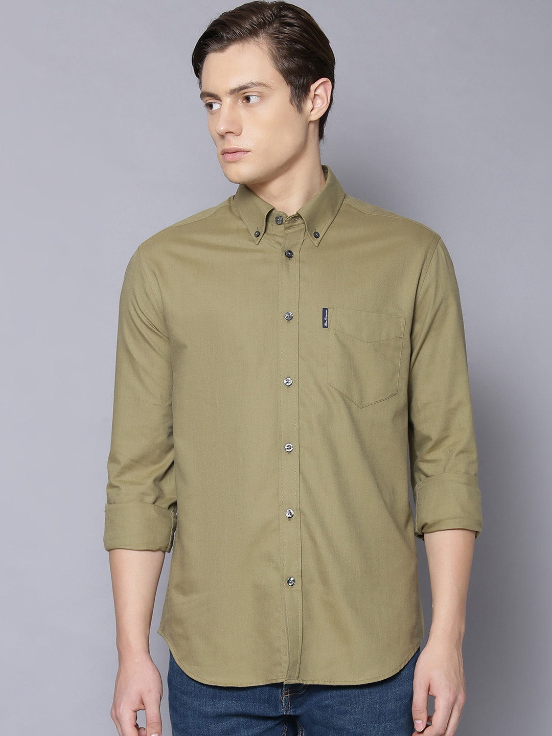 

BEN SHERMAN Men Olive Green Regular Fit Solid Casual Shirt