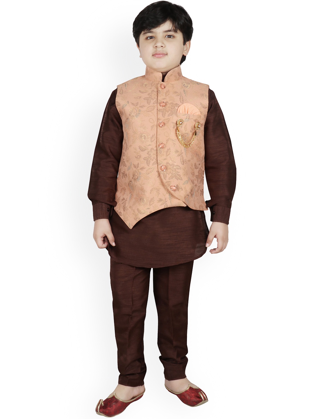 

SG YUVRAJ Boys Brown Solid Kurta with Pyjamas