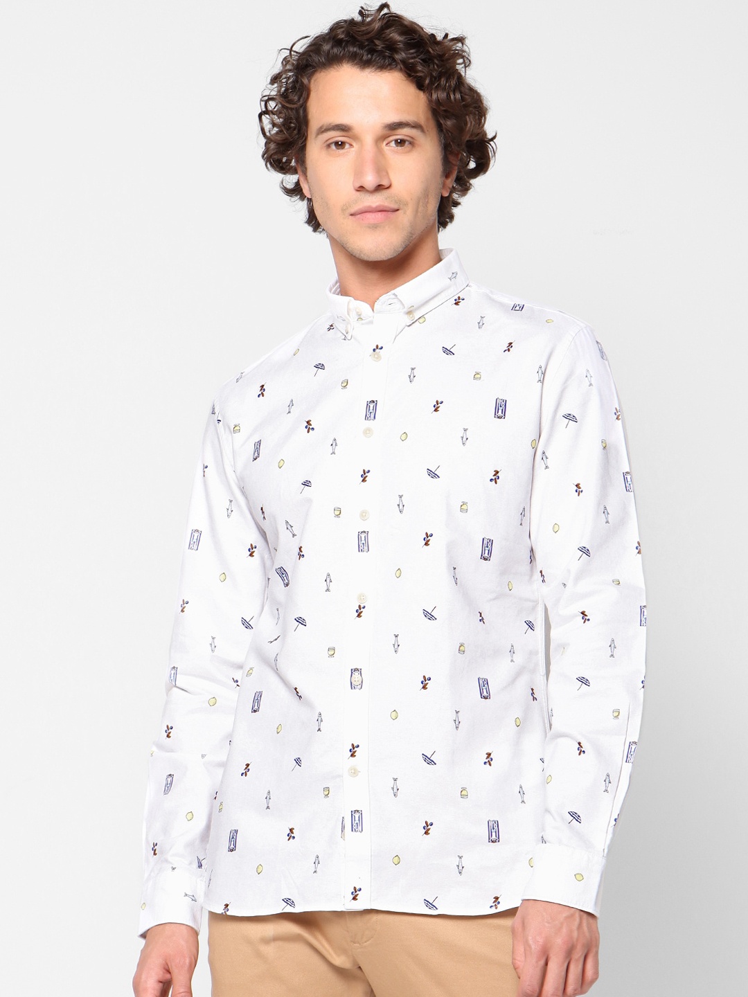 

Celio Men White & Navy Blue Slim Fit Printed Casual Shirt