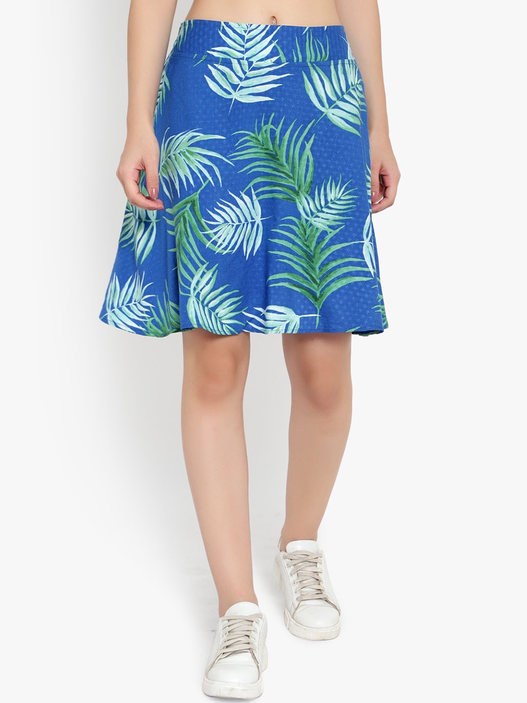 

Ayaany Women Blue & White Floral Printed Flared Knee-Length Skirt