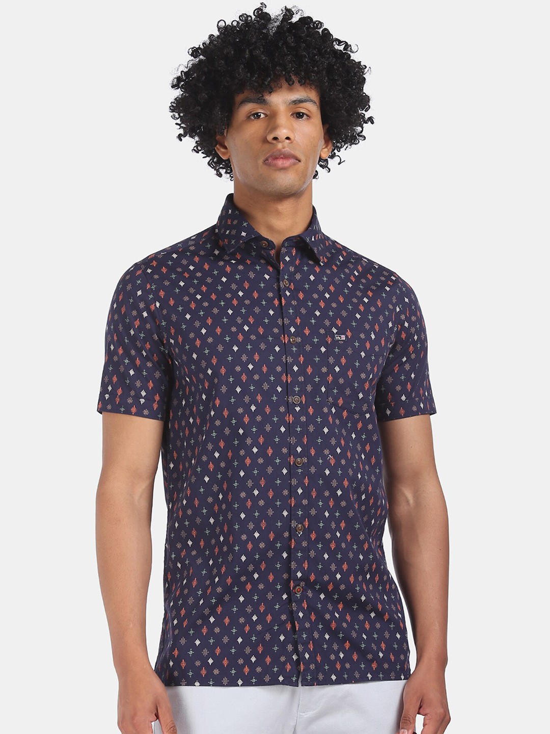 

Arrow Sport Men Navy Blue & Red Regular Fit Printed Casual Shirt