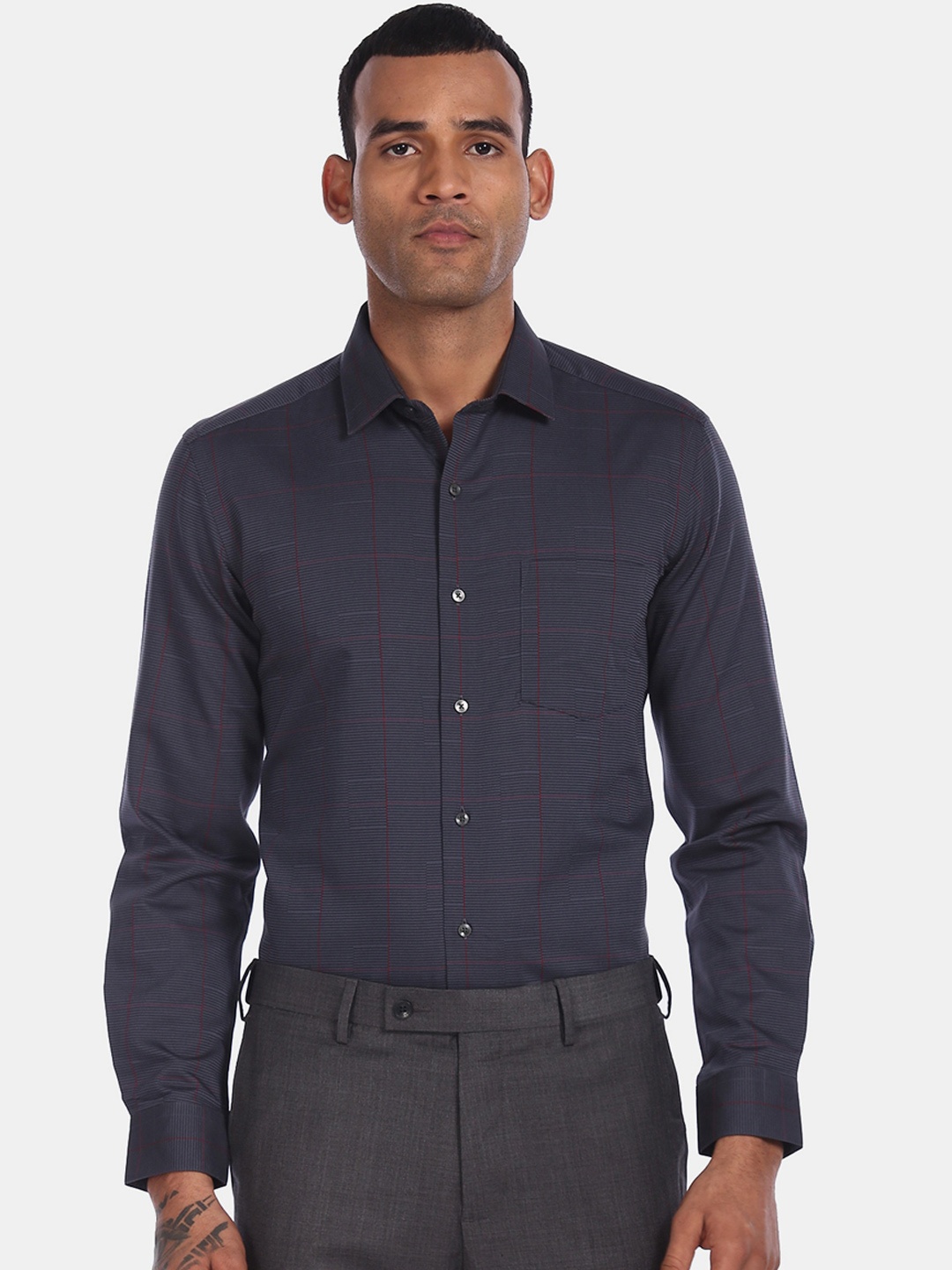 

Arrow Men Black Slim Fit Checked Formal Shirt