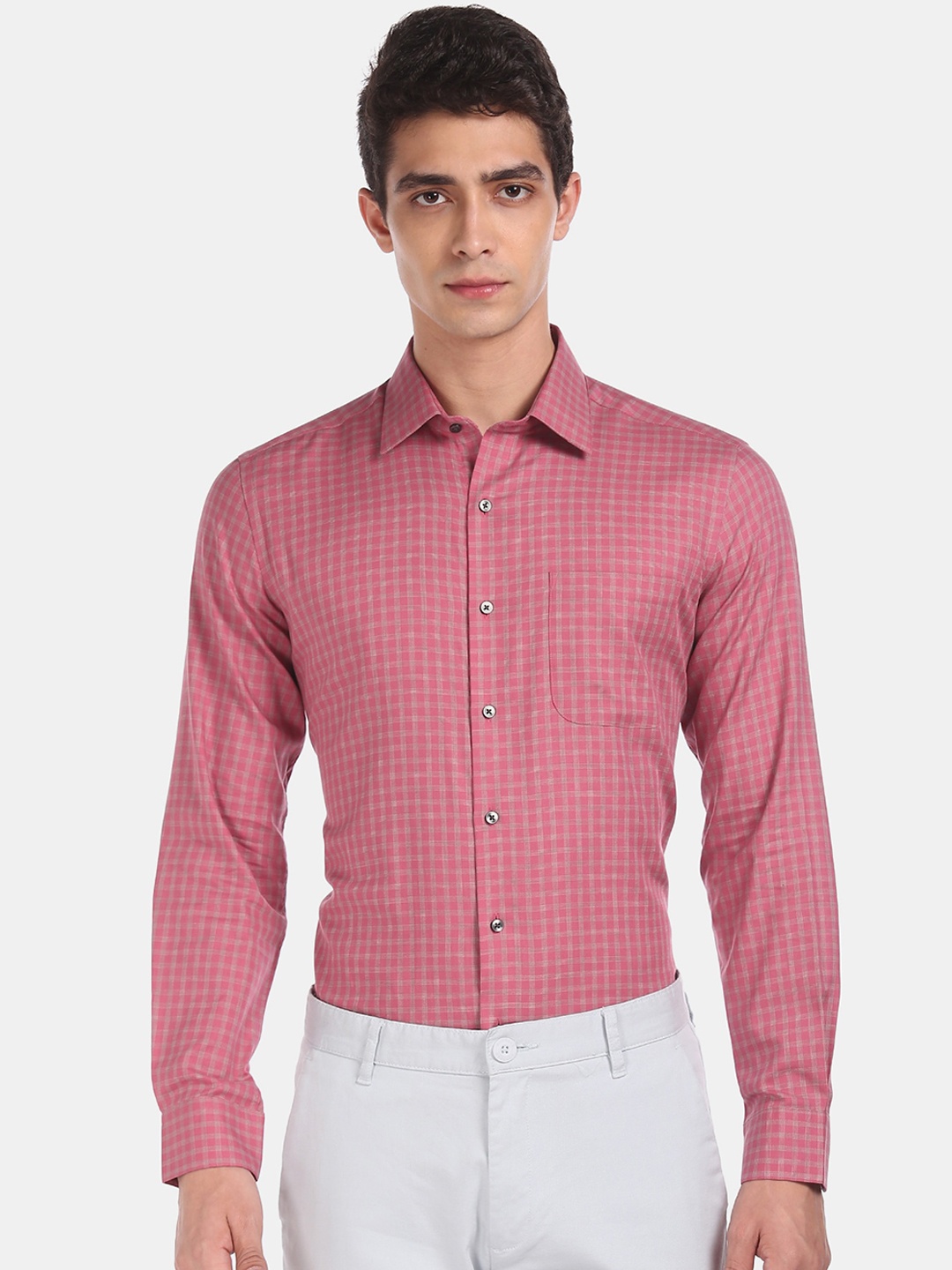 

Arrow Men Pink Slim Fit Checked Formal Shirt