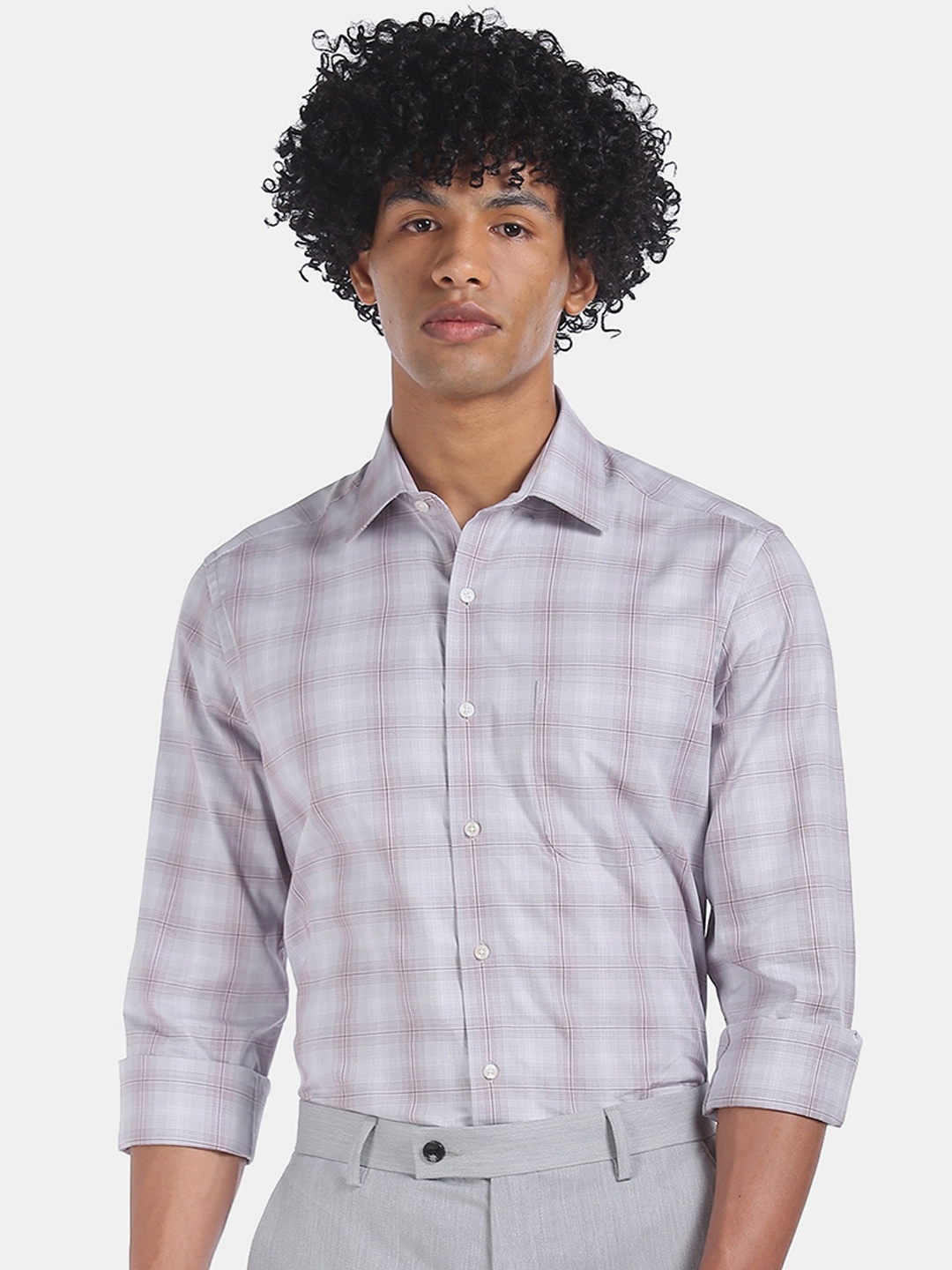 

Arrow Men Grey Slim Fit Checked Formal Shirt