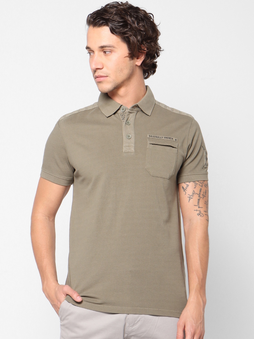 

Celio Men Olive Green Solid Polo Collar Pure Cotton T-shirt