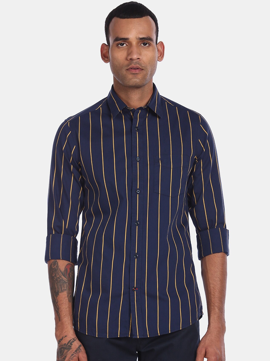 

Arrow Sport Men Navy Blue & Pink Regular Fit Striped Casual Shirt
