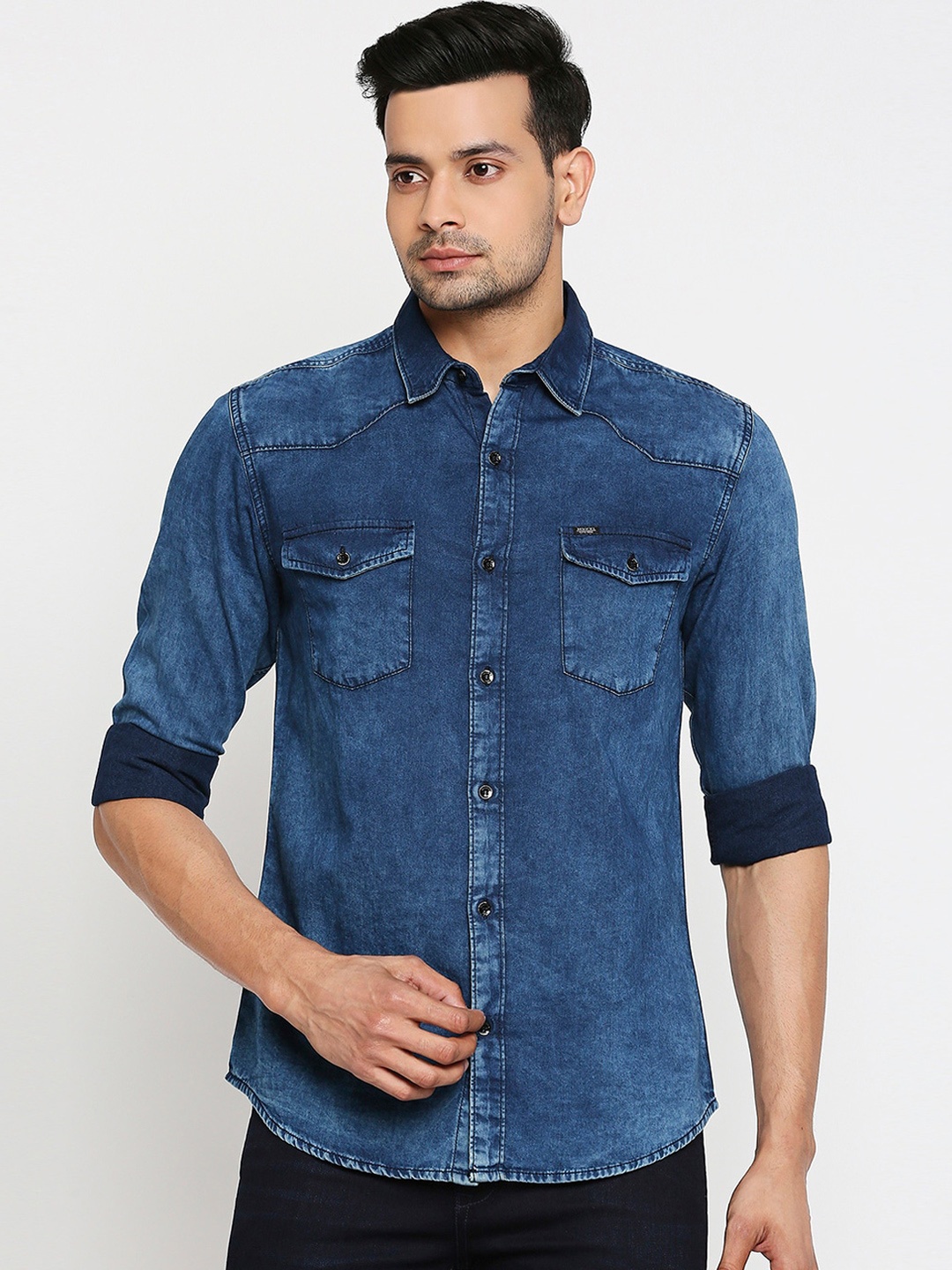 

Mufti Men Blue Slim Fit Faded Pure Cotton Casual Shirt