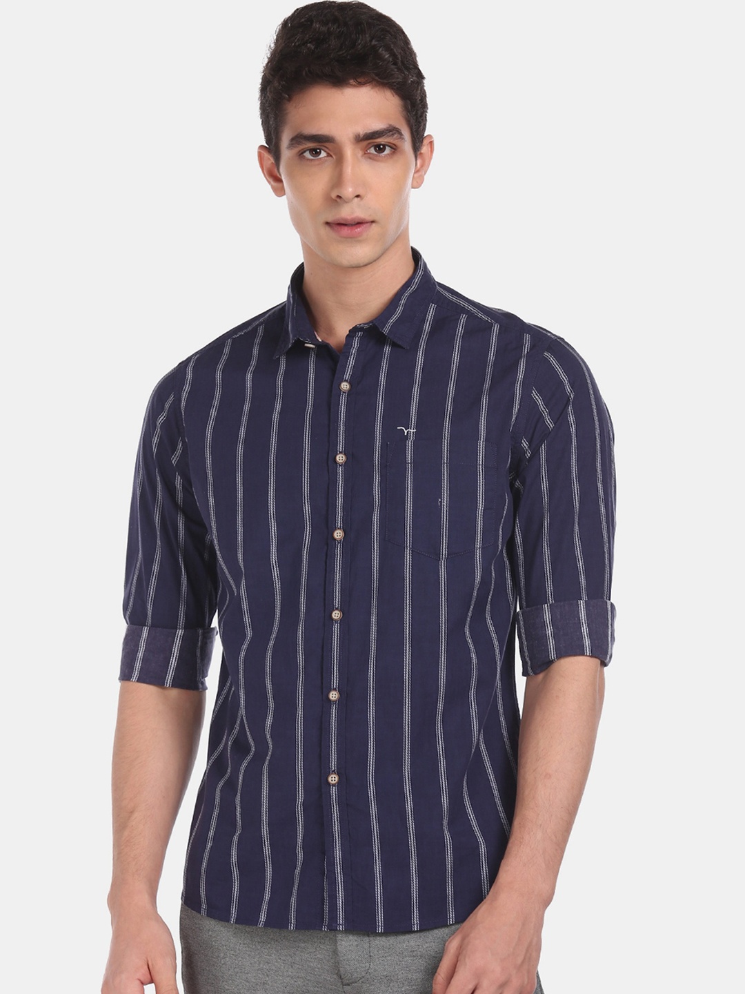 

Flying Machine Men Blue & White Regular Fit Striped Casual Shirt
