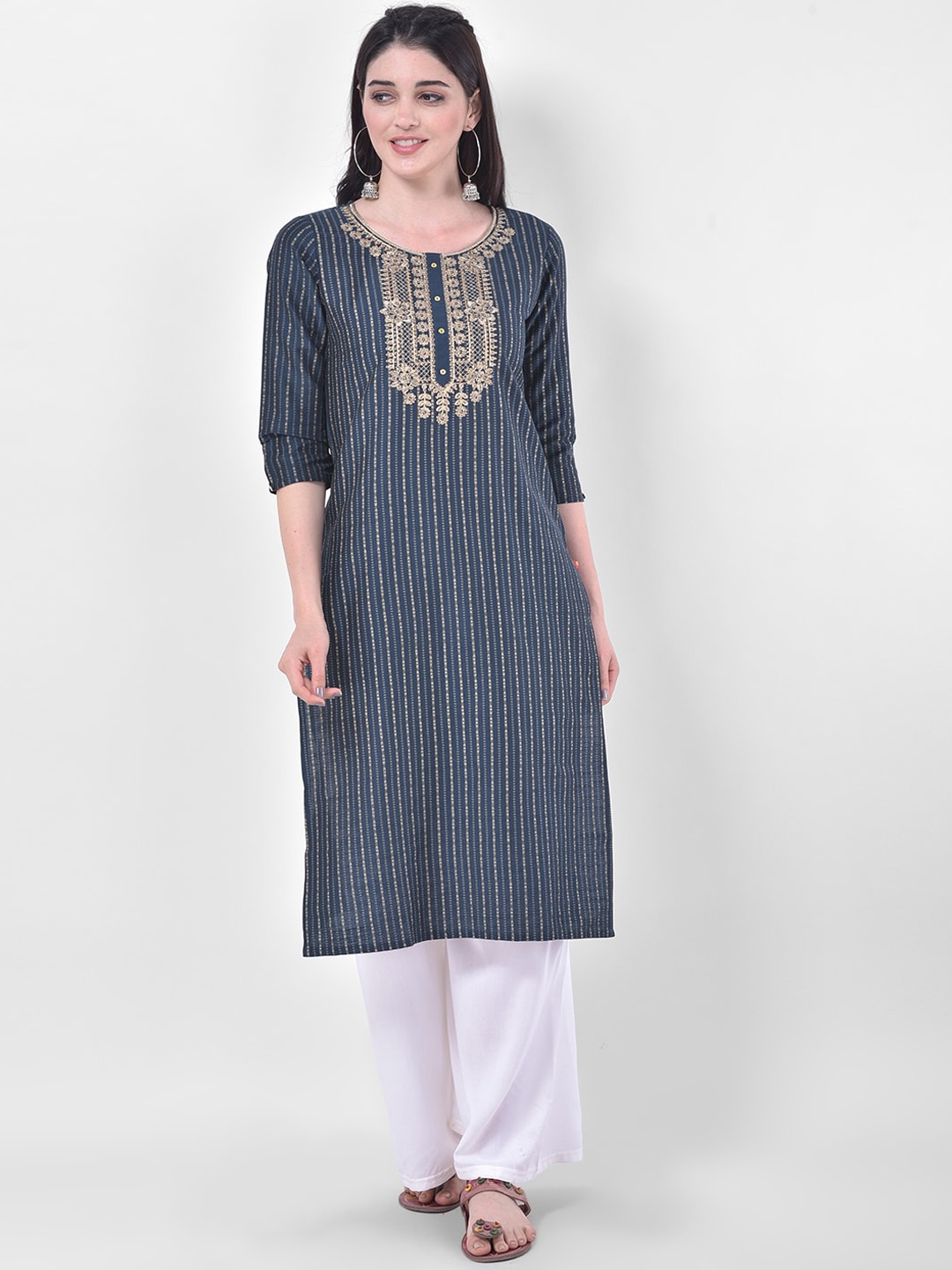 

Span Women Blue Striped Thread Work Kurta
