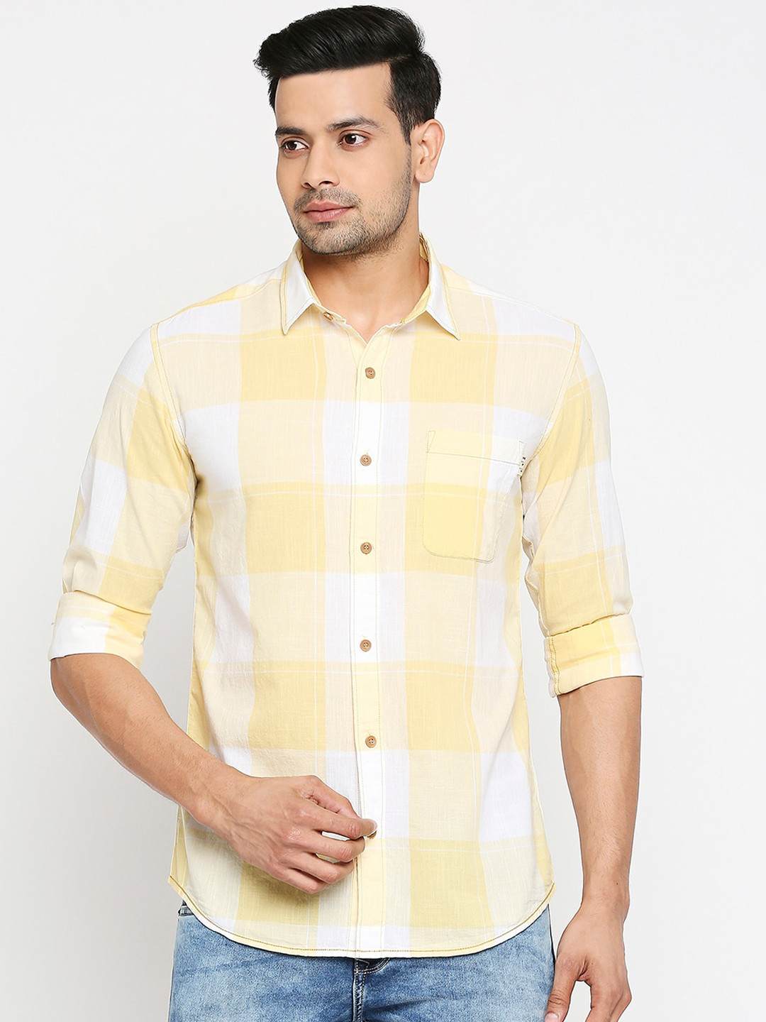

Mufti Men Yellow & White Slim Fit Checked Pure Cotton Casual Shirt