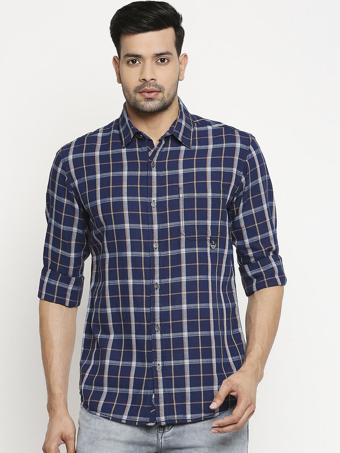 

Mufti Men Navy Blue & Off-White Slim Fit Checked Cotton Linen Casual Shirt