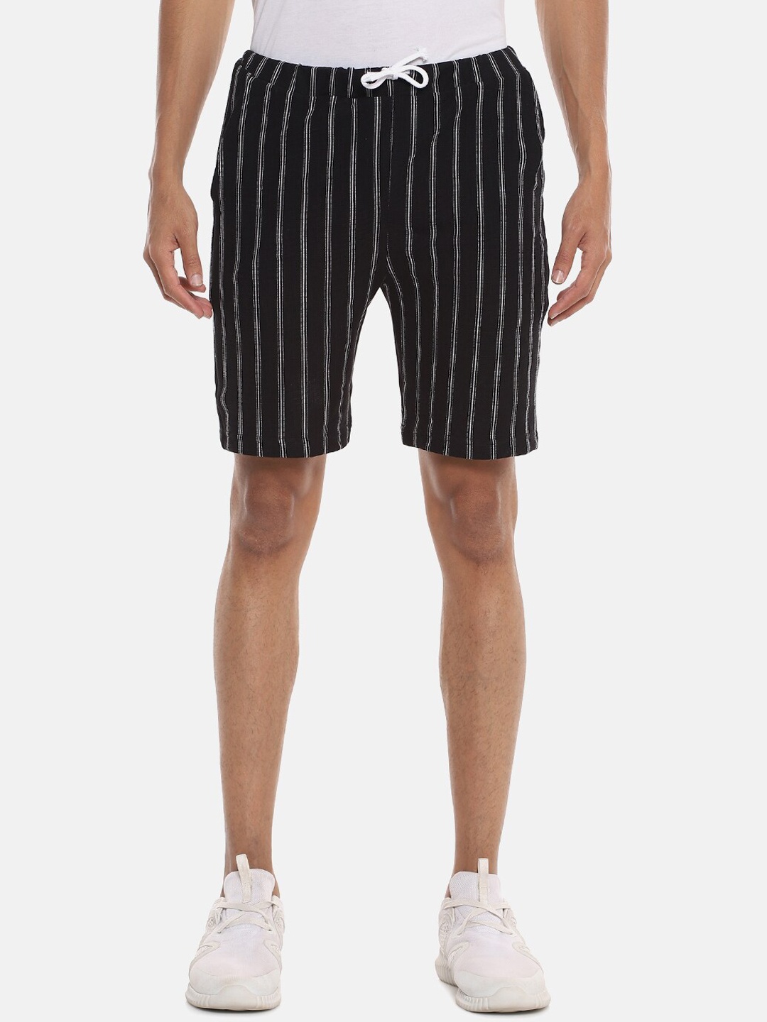 

Campus Sutra Men Black & White Striped Regular Fit Shorts