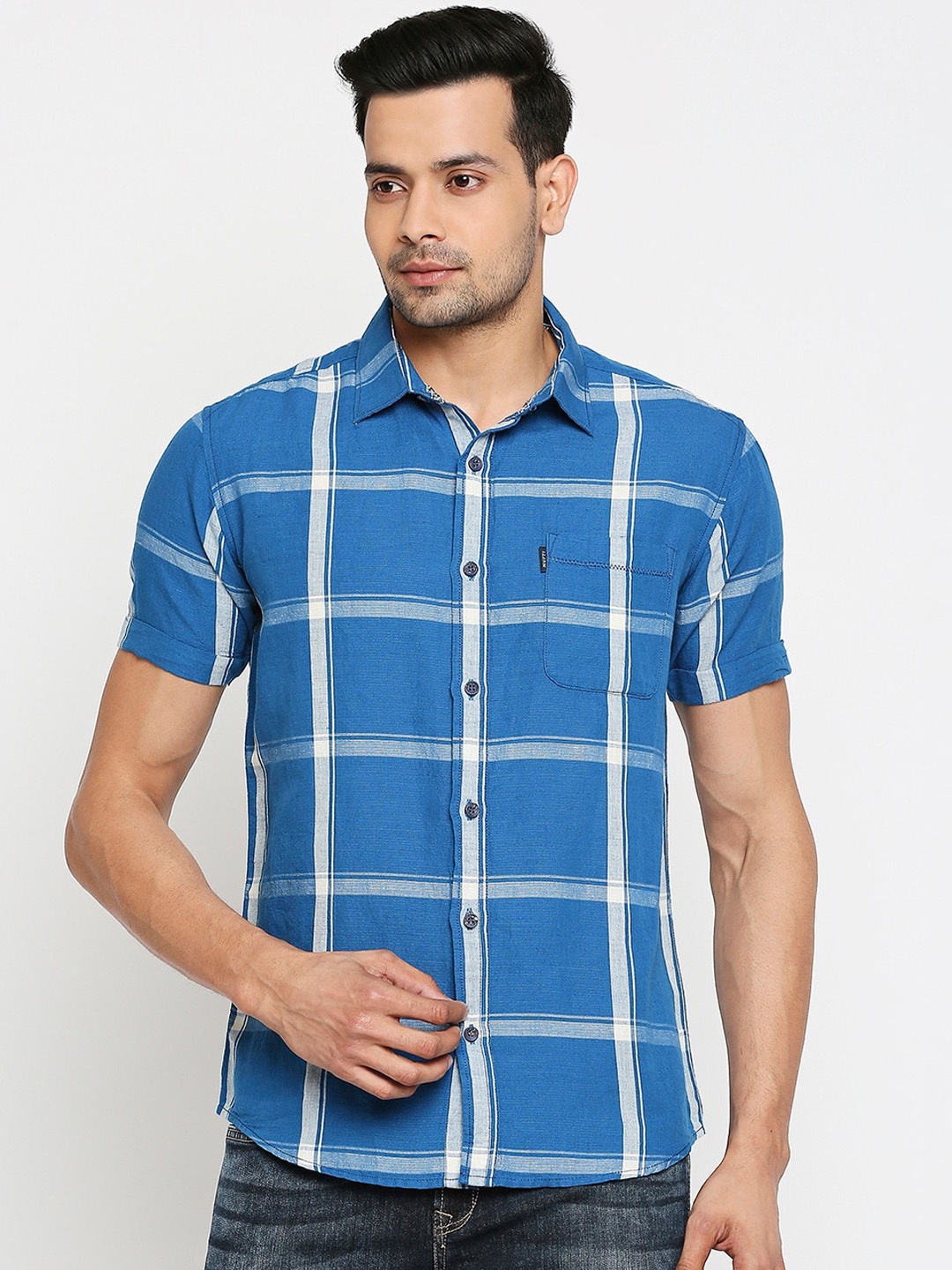 

Mufti Men Blue & Off-White Slim Fit Checked Casual Shirt