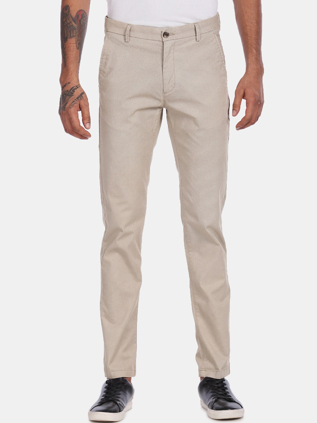

Arrow Sport Men Beige Regular Fit Solid Chinos
