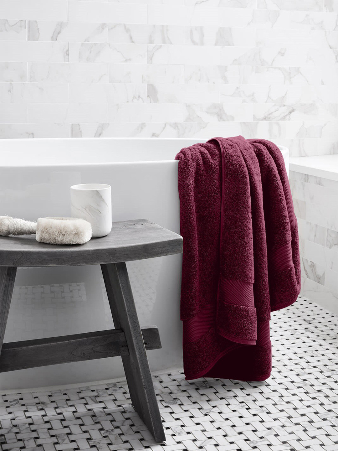 

AMOUVE Unisex Burgundy Solid 700 GSM Super-Soft Organic Cotton Bath Towel