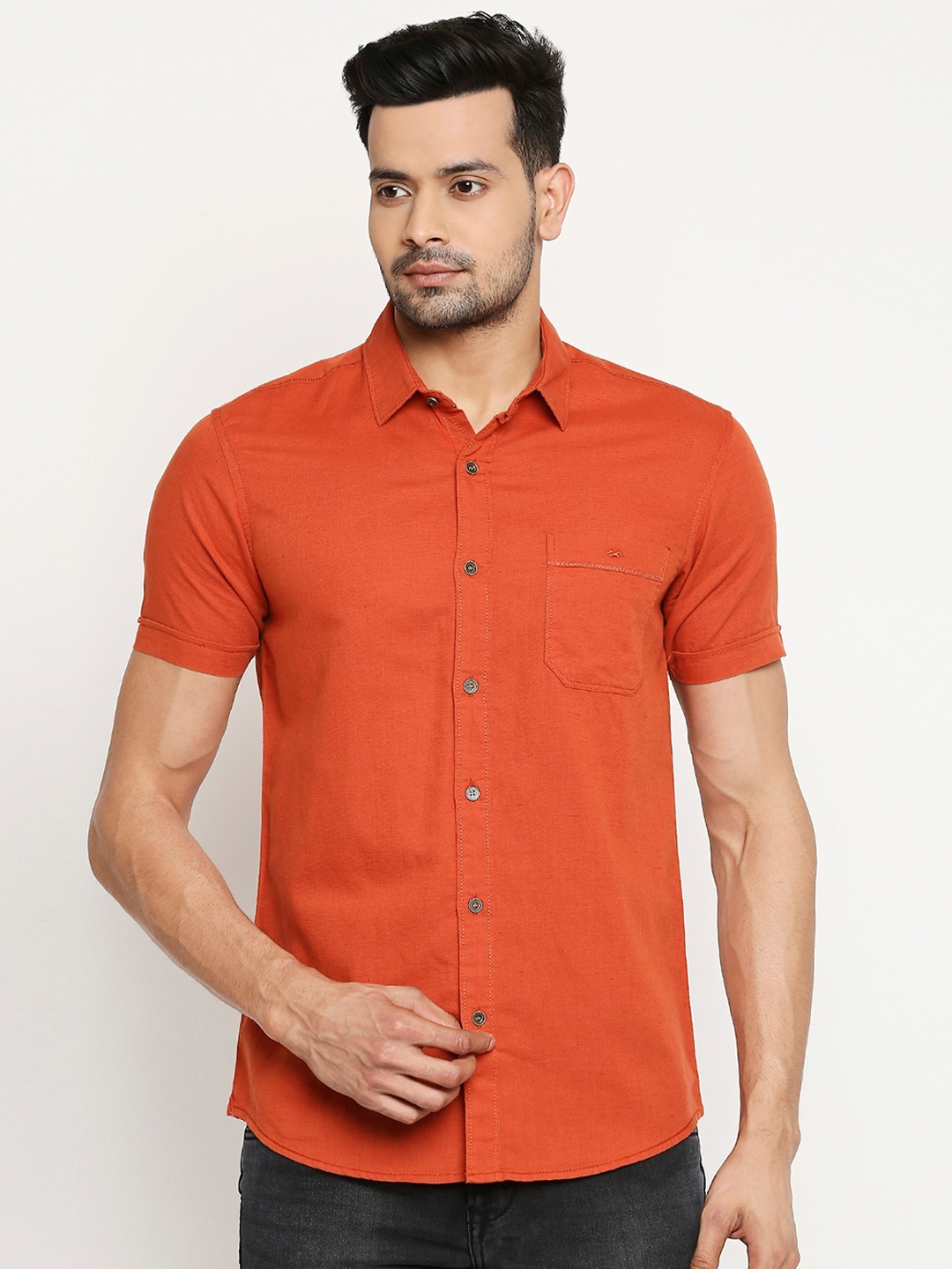 

Mufti Men Orange Slim Fit Solid Cotton-Linen Casual Shirt