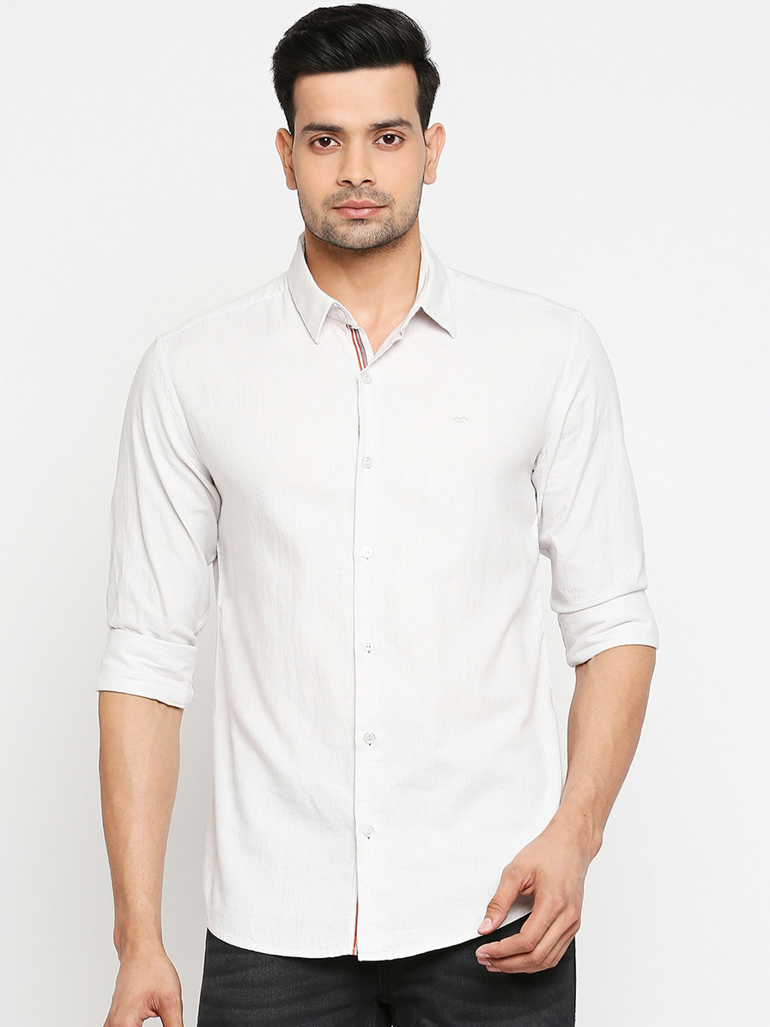 

Mufti Men Off-White Slim Fit Checked Casual Shirt