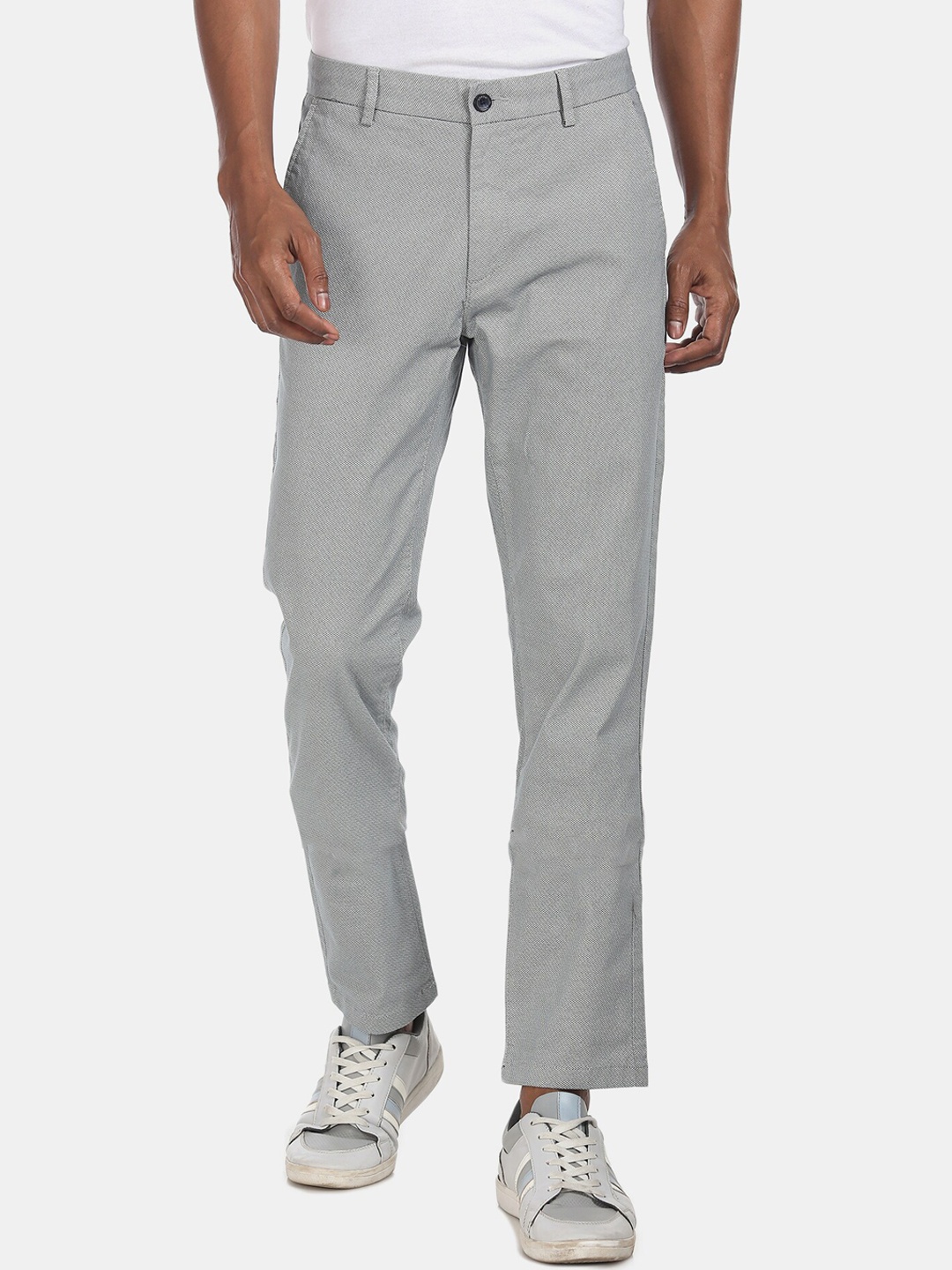 

Arrow Sport Men Grey Regular Fit Solid Trousers