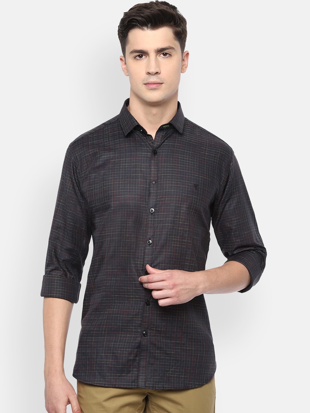 

V Dot Men Grey Slim Fit Checked Casual Shirt