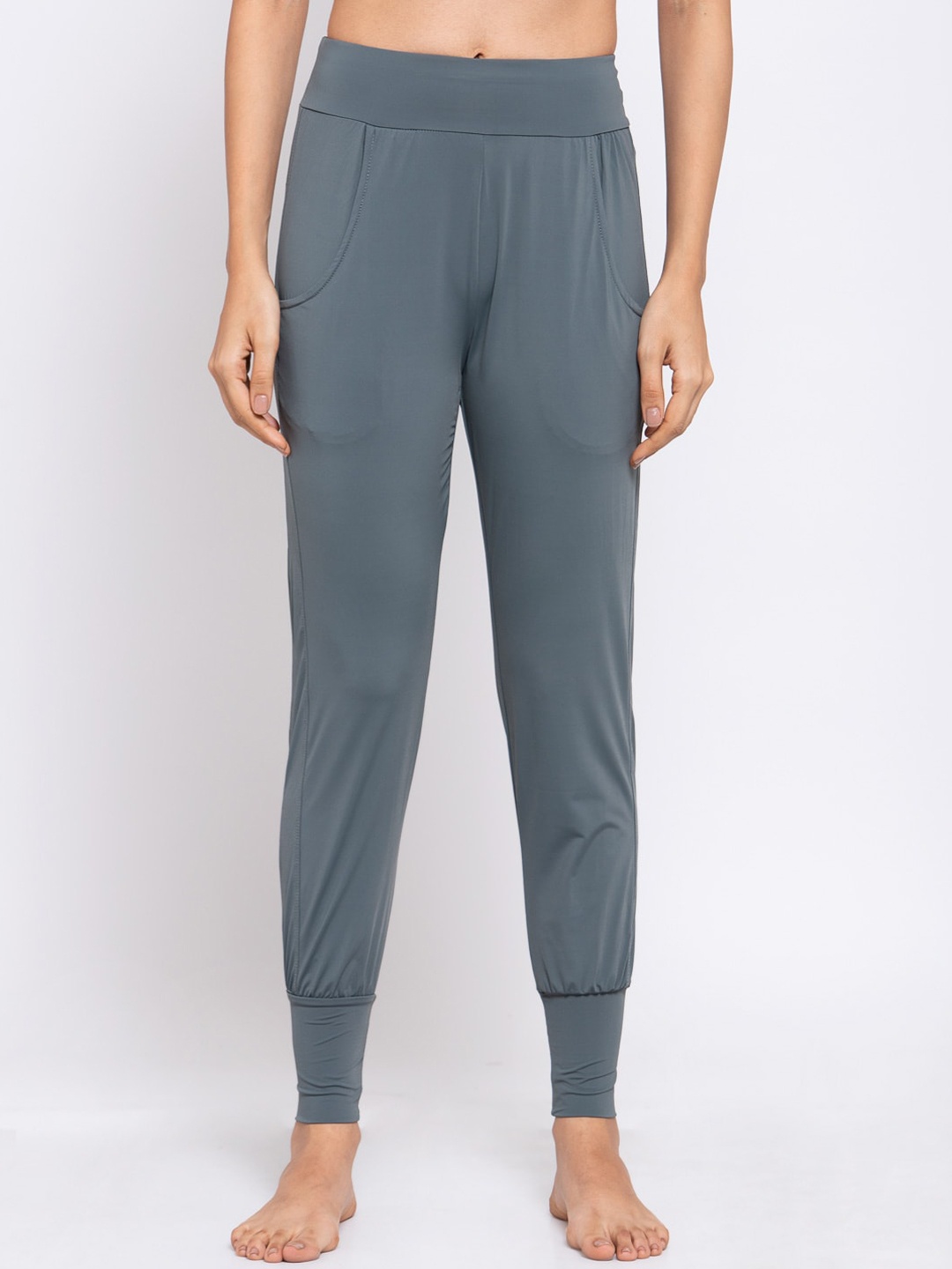 

iki chic Women Grey Solid Lounge Pant