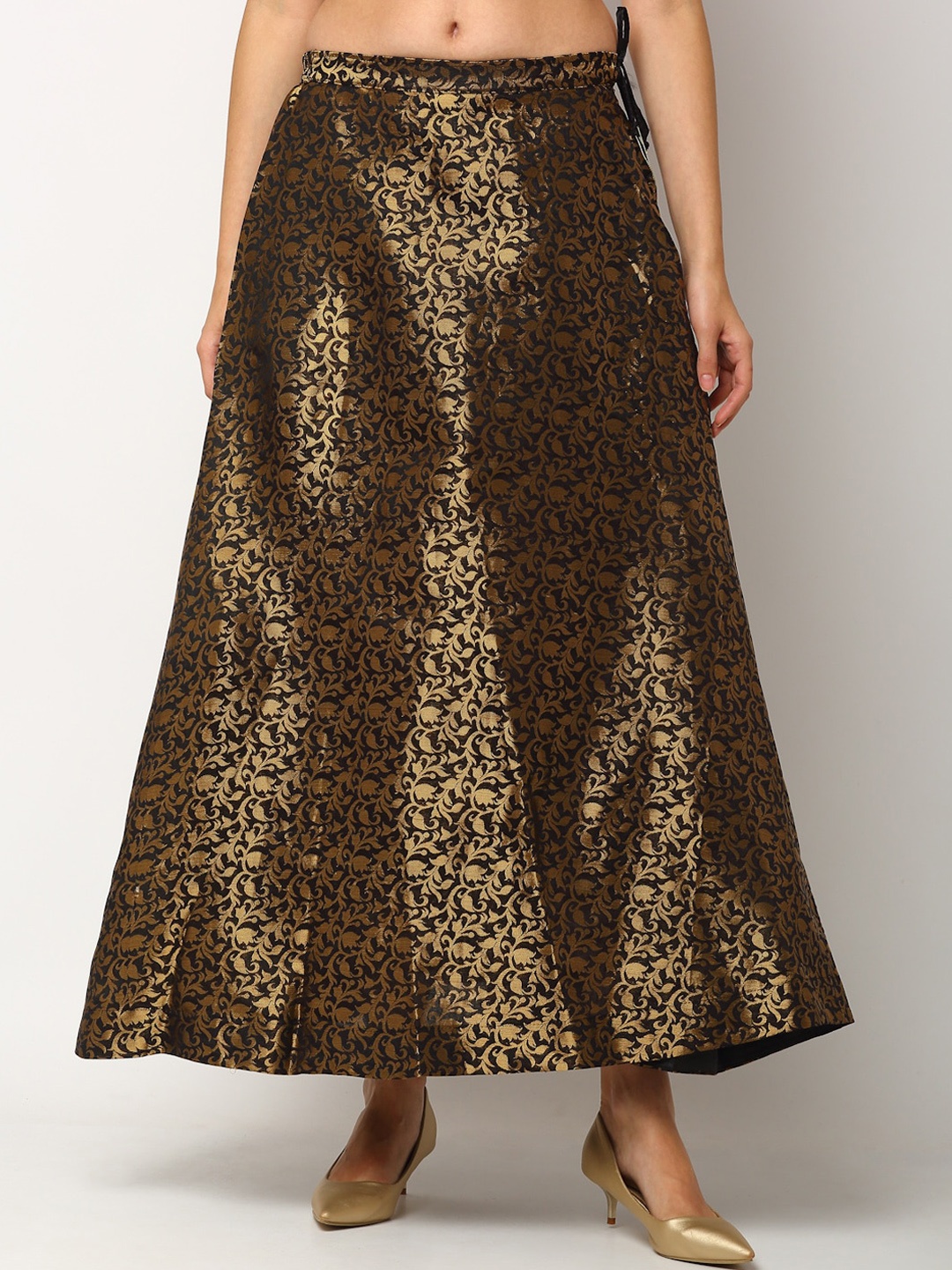 

Miaz Lifestyle Women Black & Gold-Coloured Printed Maxi Flared Skirt
