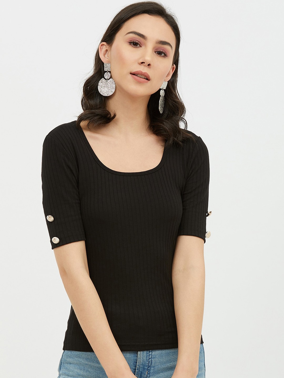 

Harpa Black Fitted Top