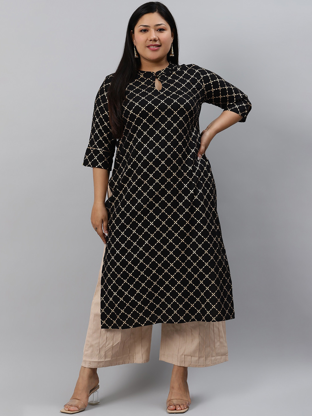 

EXTRA LOVE BY LIBAS Women Plus Size Black & Gold-Toned Checked Keyhole Neck Kurta