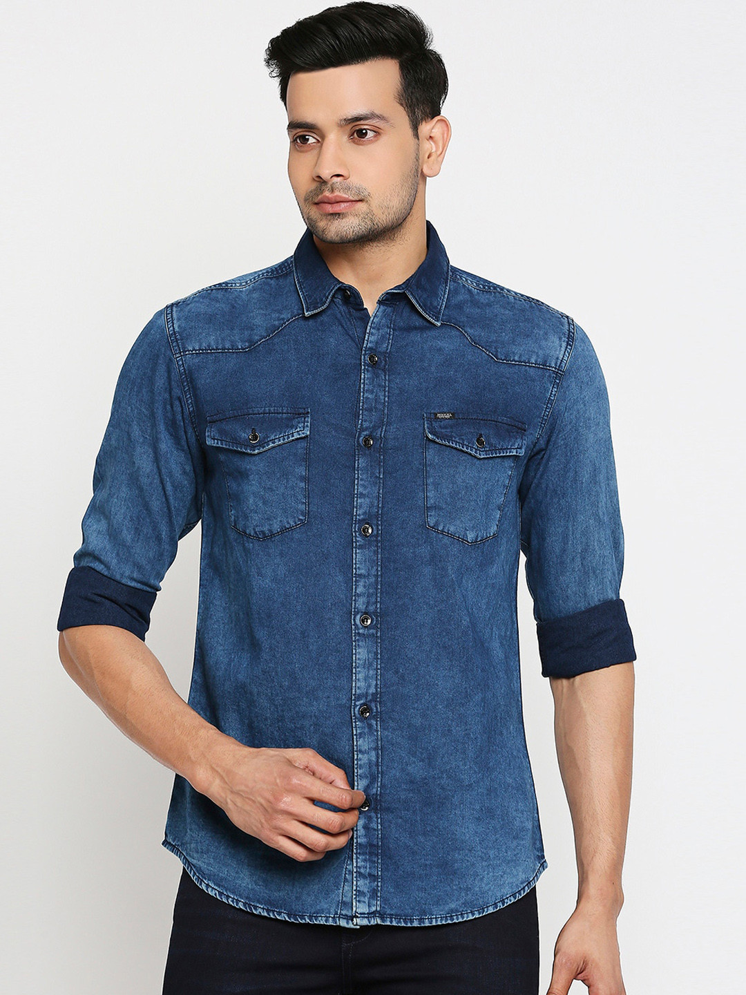 

Mufti Men Blue Slim Fit Faded Pure Cotton Casual Shirt