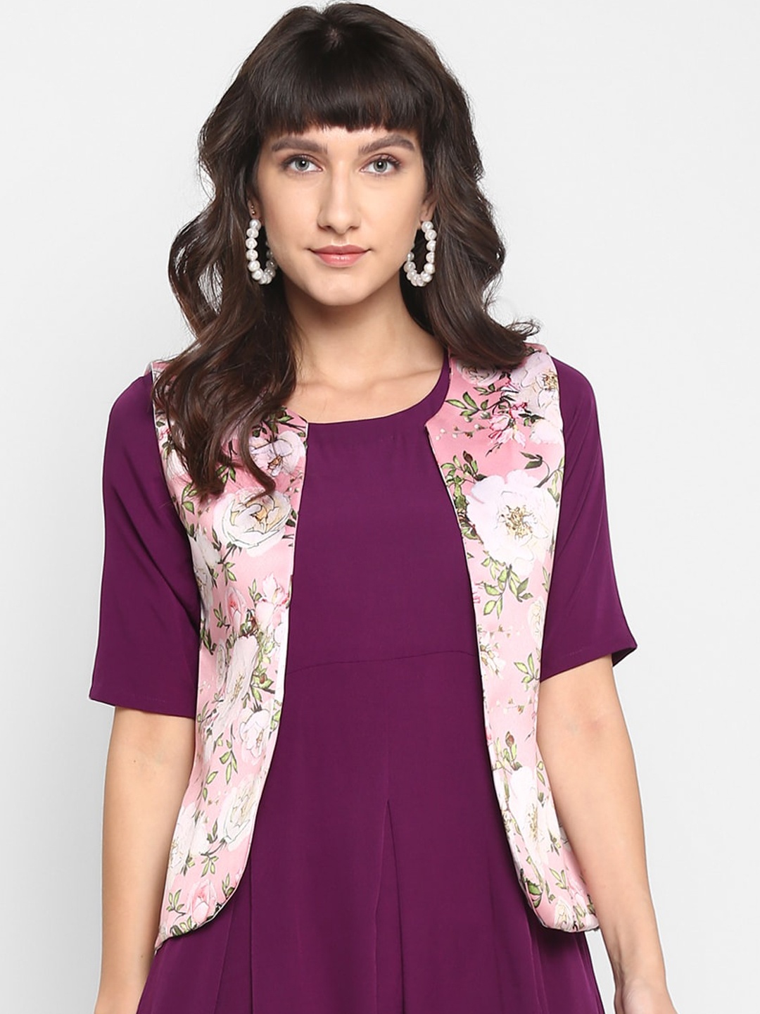 

Hangup Women Pink & Green Floral Printed Lightweight Open Front Jacket