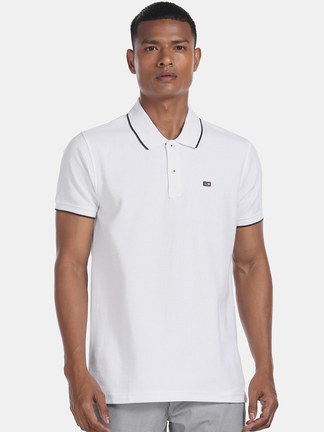 Arrow Sport Men White Solid Polo Collar T-shirt