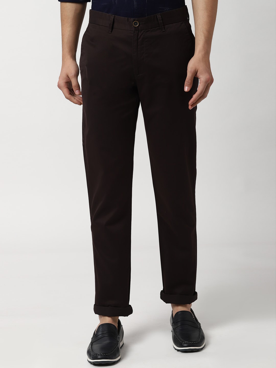 

Peter England Casuals Men Brown Slim Fit Solid Pure Cotton Regular Trousers