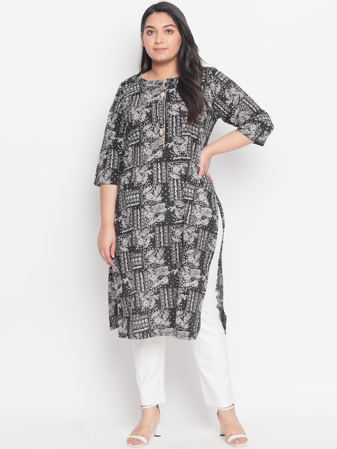 

Amydus Plus Size Women Black & White Ethnic Motifs Printed Kurta