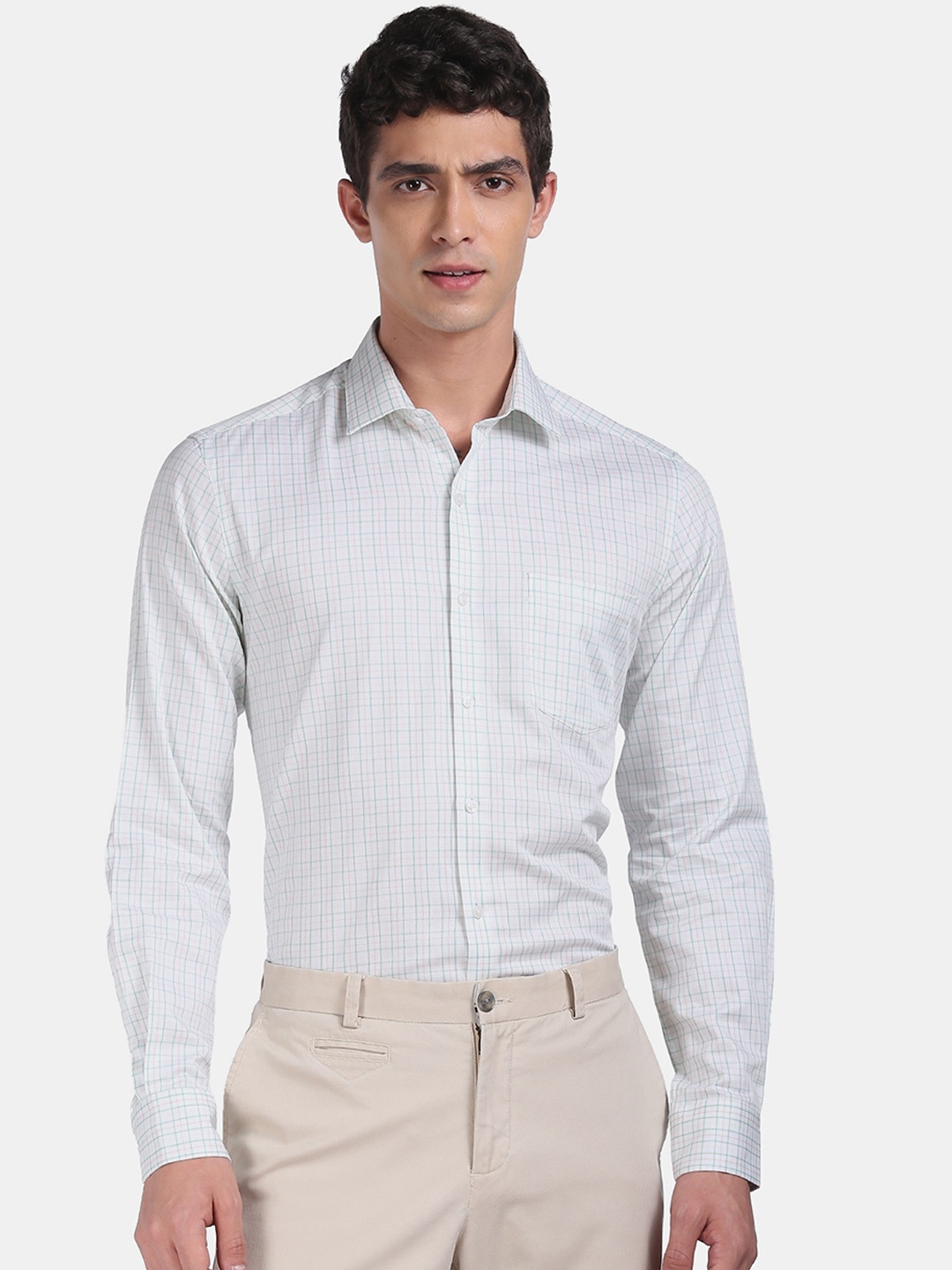 

Arrow Men White Slim Fit Checked Formal Shirt