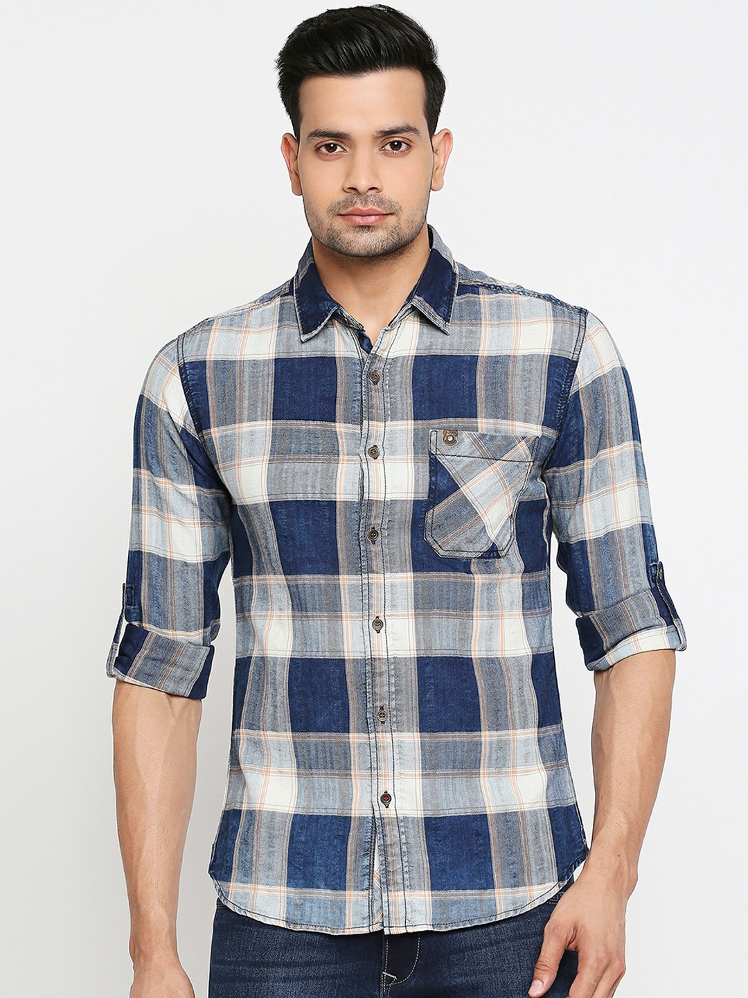 

Mufti Men Off-White & Blue Slim Fit Checked Casual Shirt