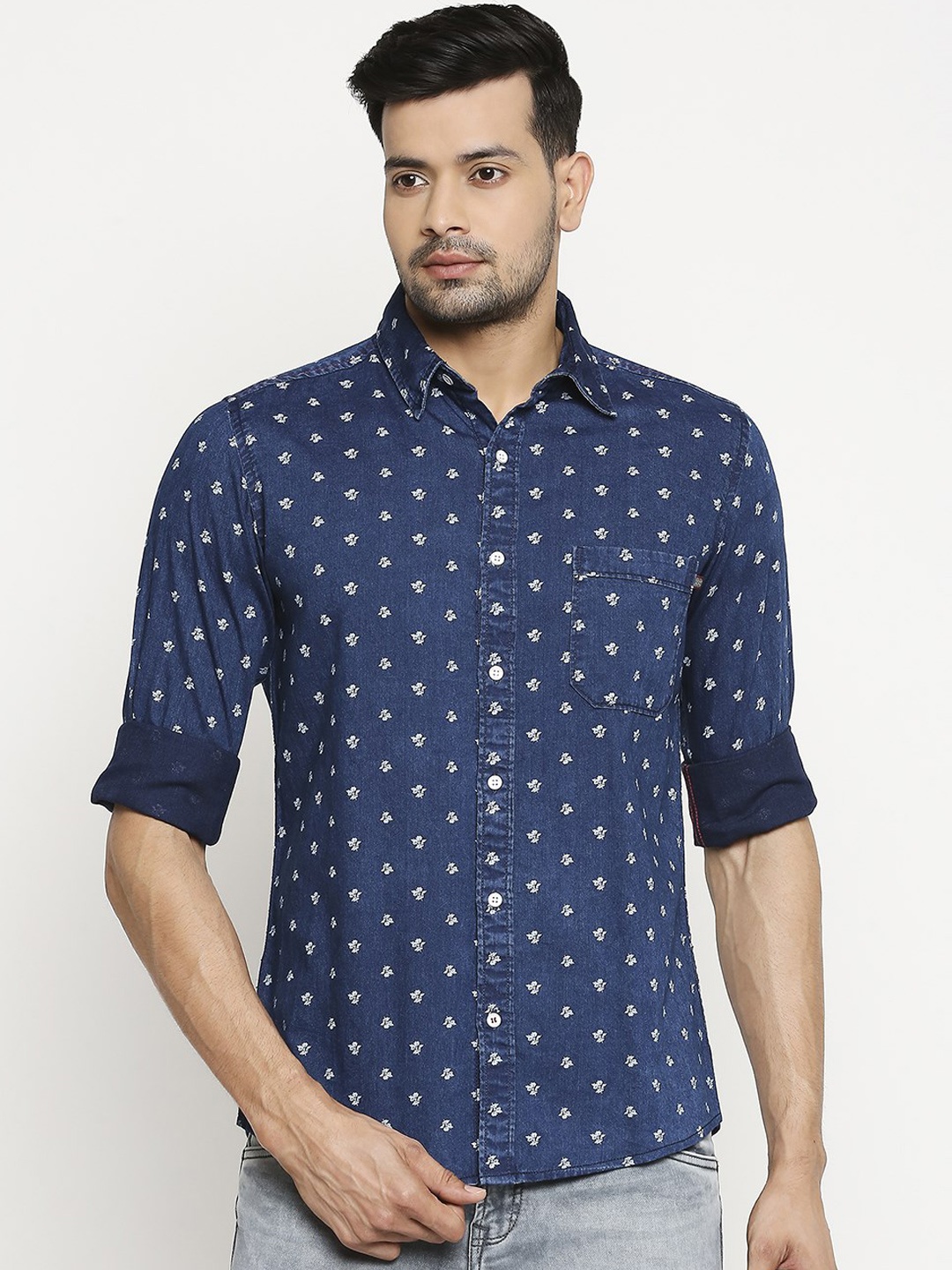 

Mufti Men Navy Blue Slim Fit Pure Cotton Printed Casual Shirt