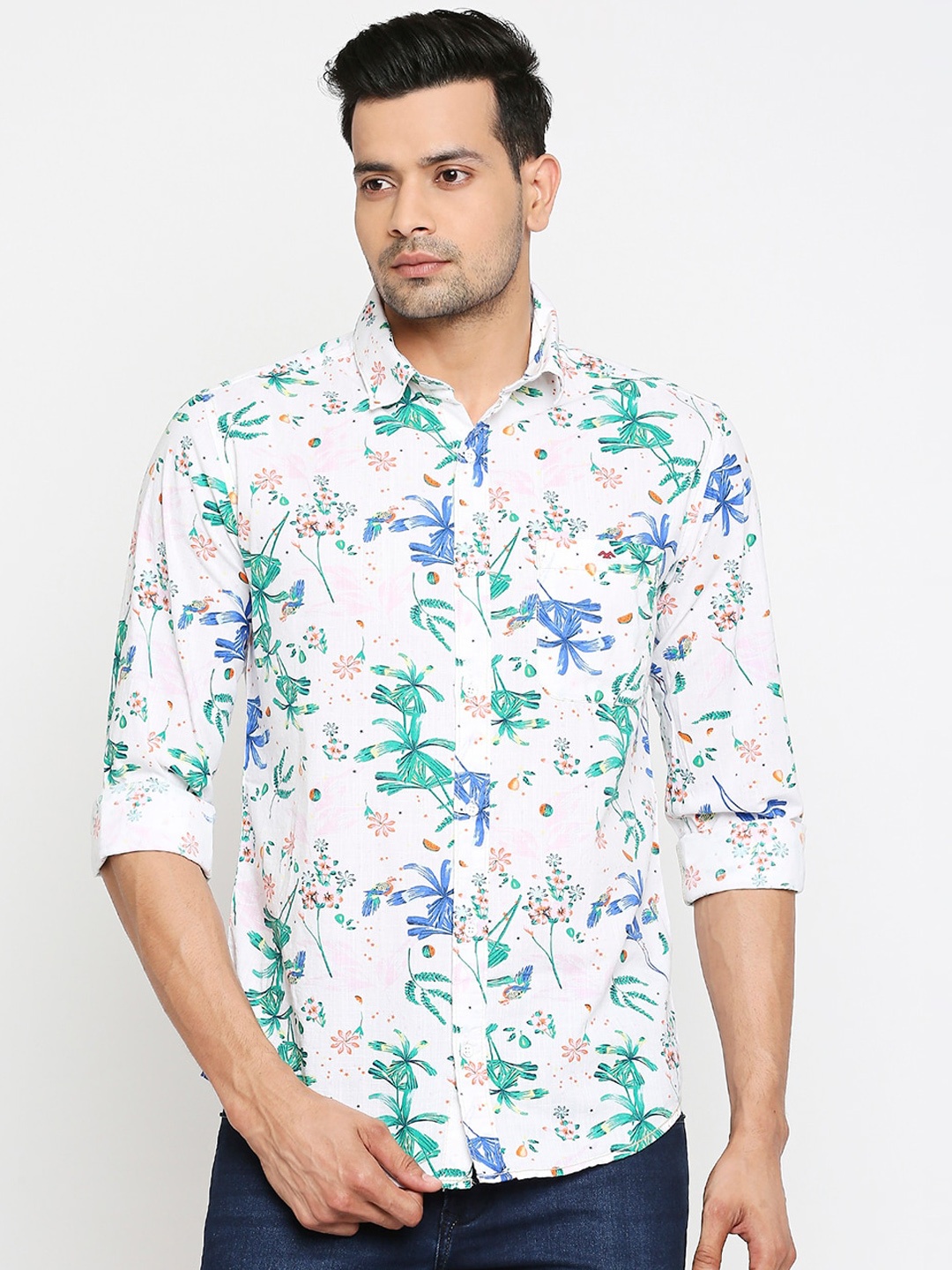 

Mufti Men White & Blue Slim Fit Pure Cotton Printed Casual Shirt