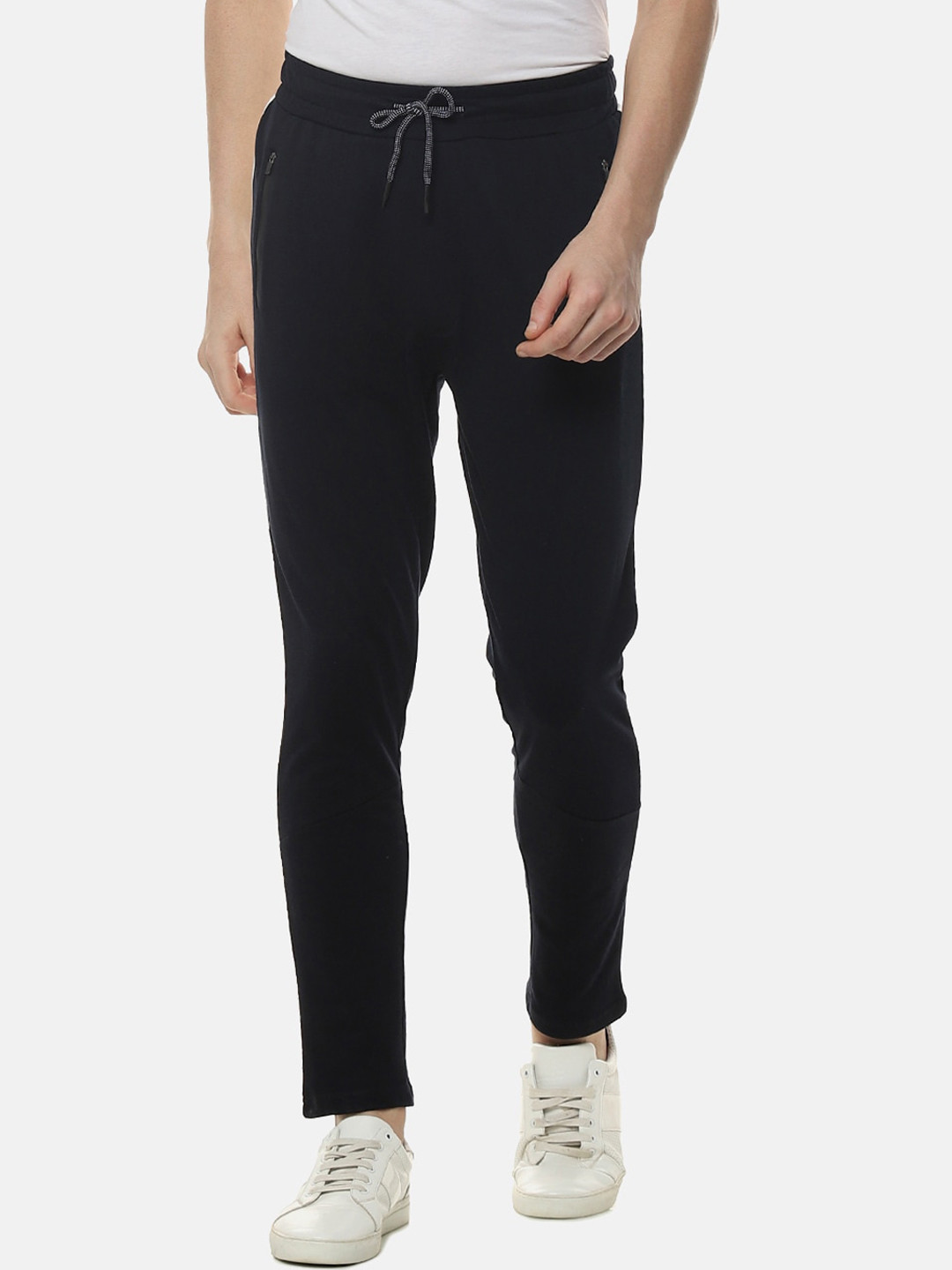 

Campus Sutra Men Black Solid Straight-Fit Track Pants