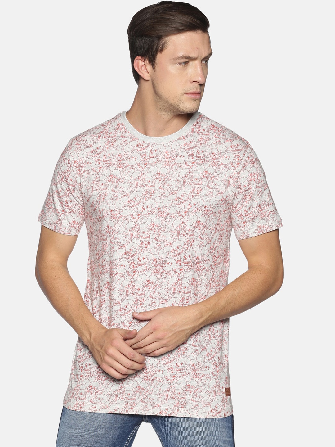 

UrGear Men White Printed Round Neck T-shirt