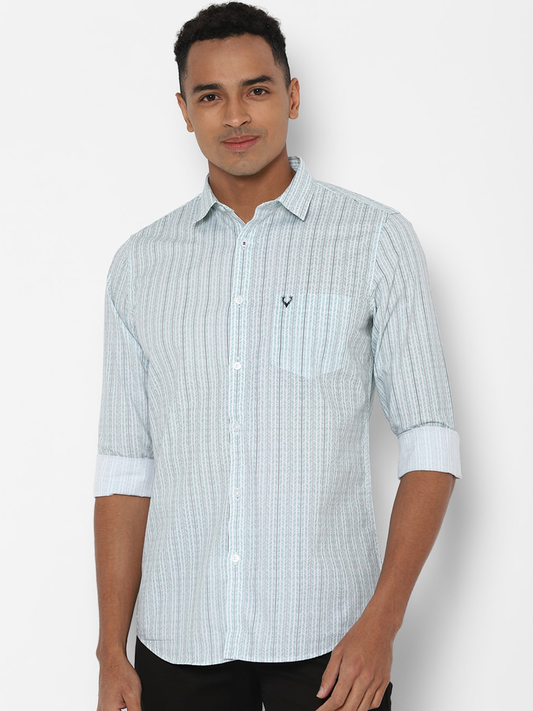 

Allen Solly Men Blue & Black Slim Fit Striped Casual Shirt