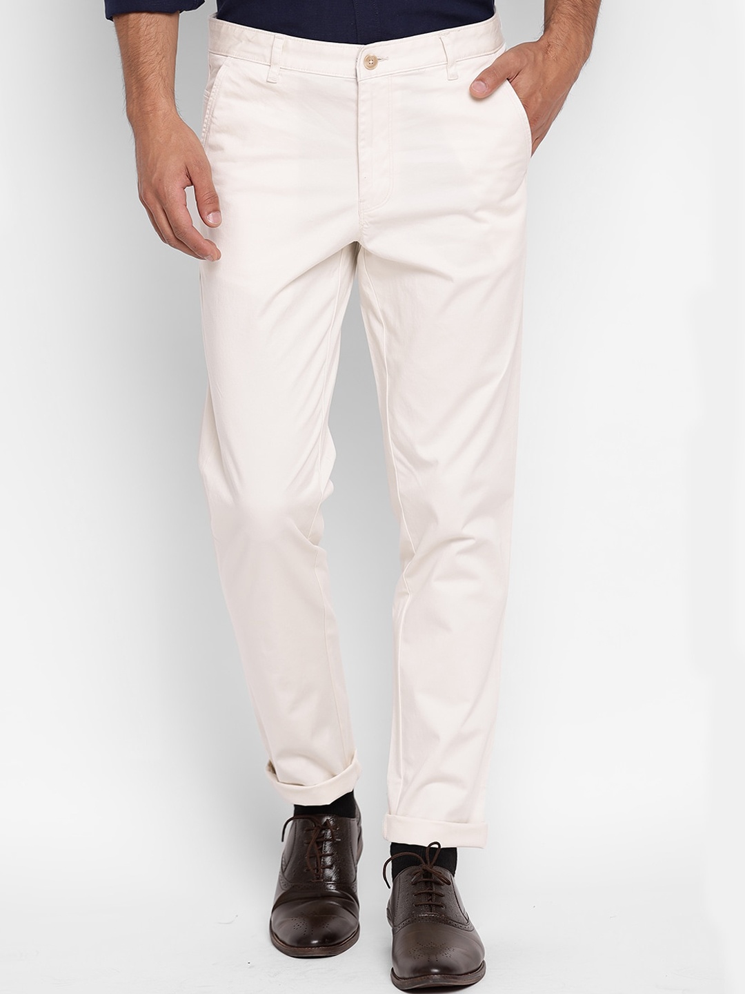 Richlook Men Off-White Slim Fit Solid Chinos